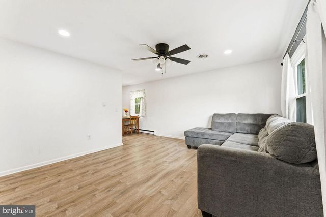 11167 OAK LN, Worton, MD 21678