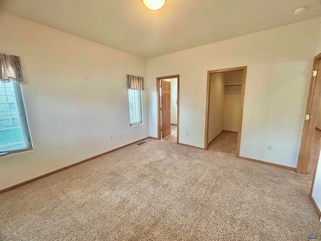 205 ENCHANTMENT DR, Rapid City, SD 57701