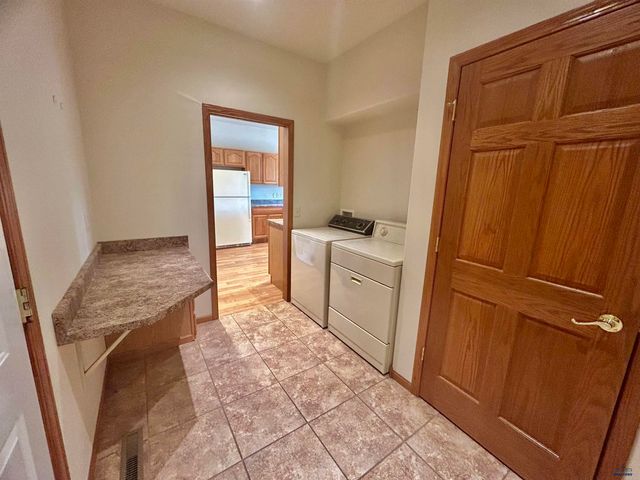 205 ENCHANTMENT DR, Rapid City, SD 57701
