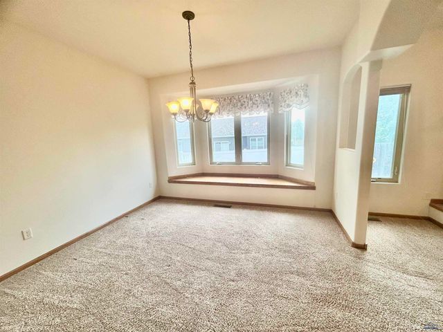 205 ENCHANTMENT DR, Rapid City, SD 57701
