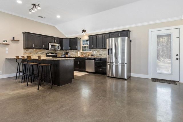 694 Harvill Road, Huntington, TX 75949