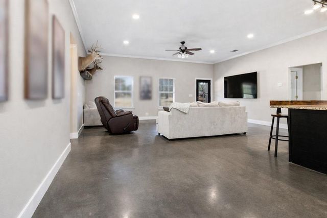 694 Harvill Road, Huntington, TX 75949