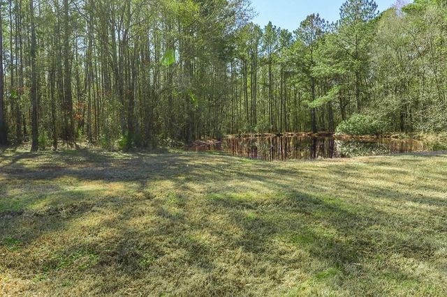 694 Harvill Road, Huntington, TX 75949