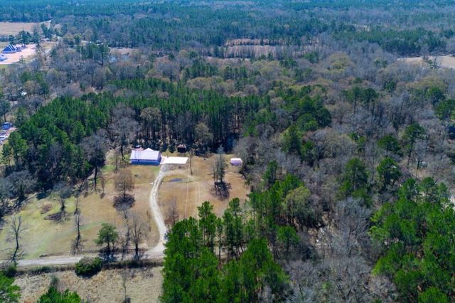 694 Harvill Road, Huntington, TX 75949