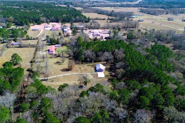 694 Harvill Road, Huntington, TX 75949