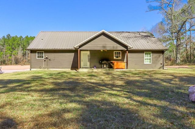 694 Harvill Road, Huntington, TX 75949