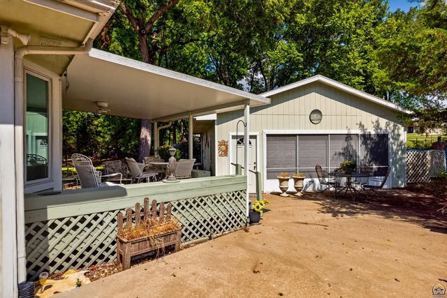 5920 NE Marple DR, Topeka, KS 66617