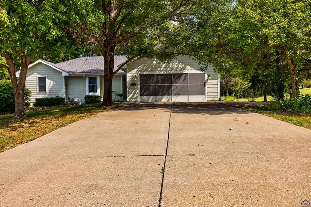 5920 NE Marple DR, Topeka, KS 66617