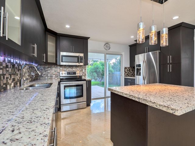 2618 Sherman St 0, Hollywood, FL 33020