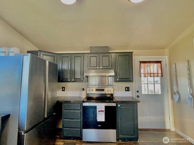 240 Rakoz Road, Toledo, WA 98591