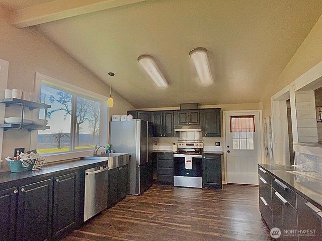 240 Rakoz Road, Toledo, WA 98591