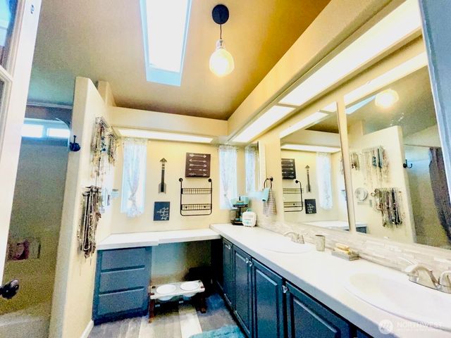 240 Rakoz Road, Toledo, WA 98591