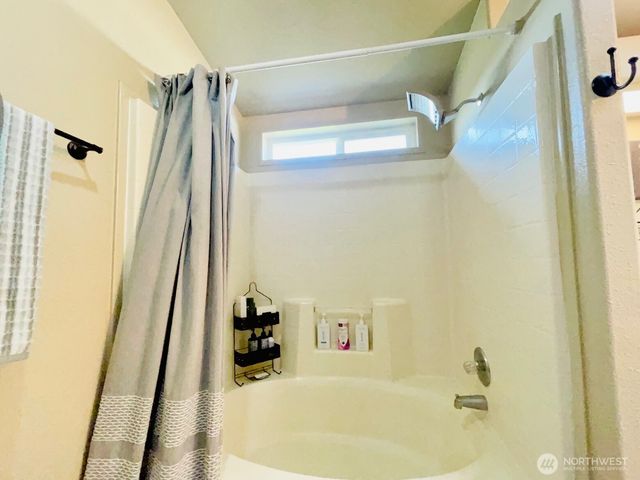 240 Rakoz Road, Toledo, WA 98591