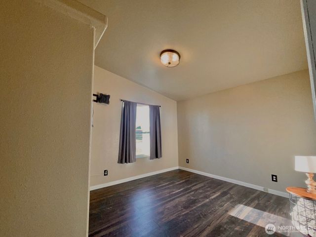 240 Rakoz Road, Toledo, WA 98591