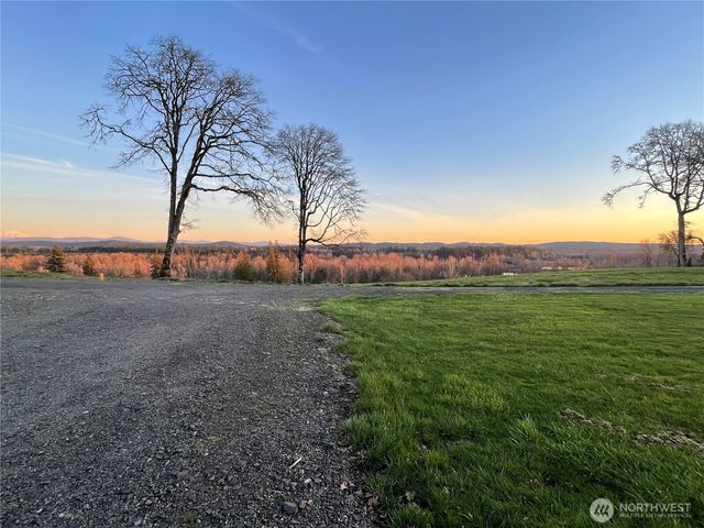 240 Rakoz Road, Toledo, WA 98591