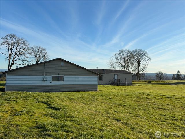 240 Rakoz Road, Toledo, WA 98591