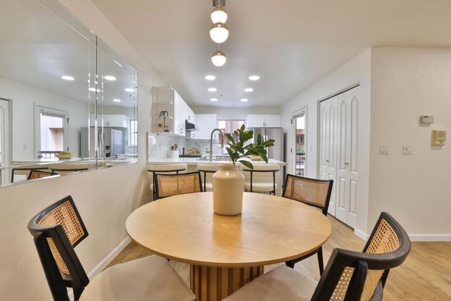 970 Asilomar Terrace 3, Sunnyvale, CA 94086