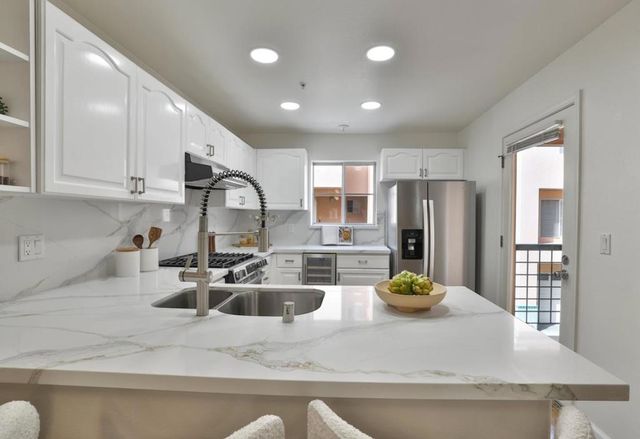 970 Asilomar Terrace 3, Sunnyvale, CA 94086