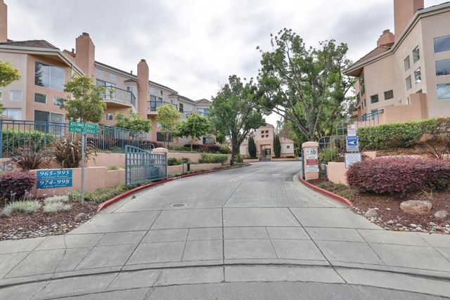 970 Asilomar Terrace 3, Sunnyvale, CA 94086