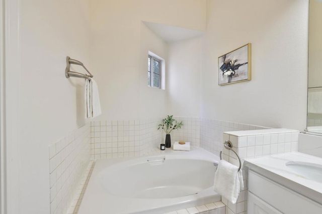 970 Asilomar Terrace 3, Sunnyvale, CA 94086
