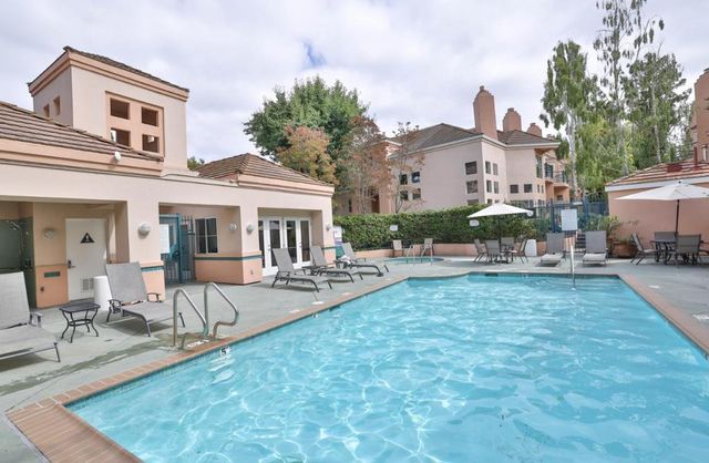 970 Asilomar Terrace 3, Sunnyvale, CA 94086