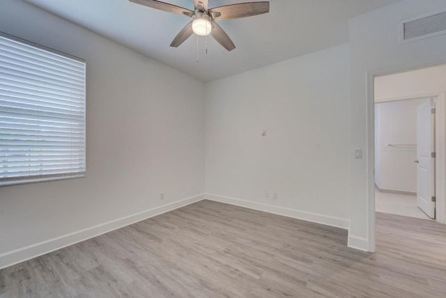 9075 Kingsmoor Way, Lake Worth, FL 33467