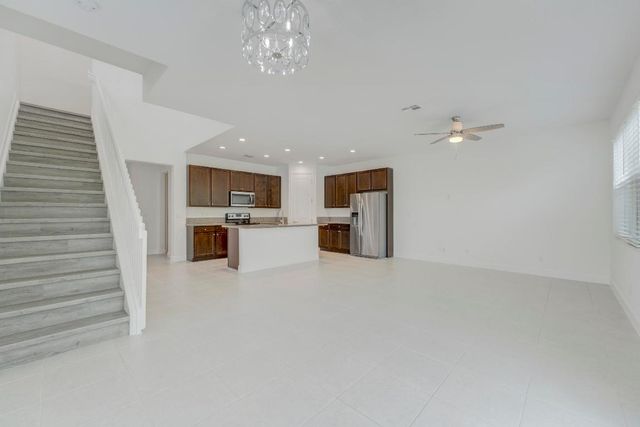 9075 Kingsmoor Way, Lake Worth, FL 33467