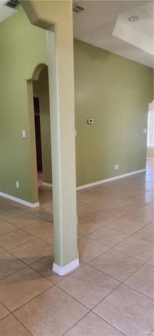 601 E Arapaho Avenue, Pharr, TX 78577