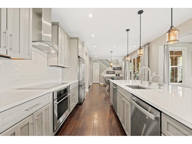 237 Maplehurst Dr, Highlands Ranch, CO 80126