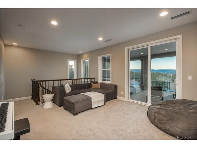 237 Maplehurst Dr, Highlands Ranch, CO 80126