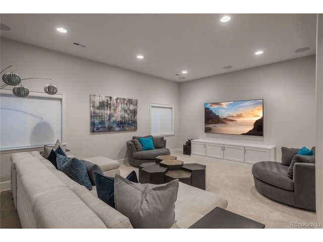 237 Maplehurst Dr, Highlands Ranch, CO 80126