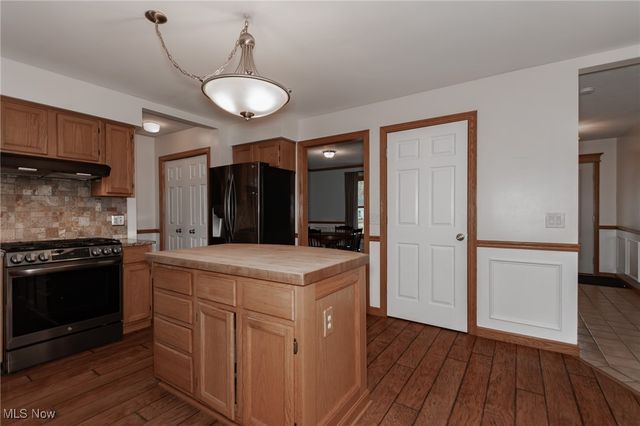 7535 Hopkins Road, Mentor, OH 44060