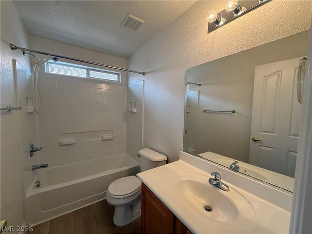 1136 Volcanic Garden Court 101, Las Vegas, NV 89183