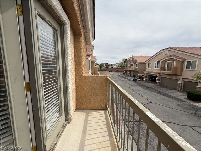 1136 Volcanic Garden Court 101, Las Vegas, NV 89183