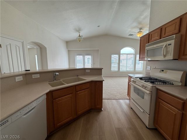 1136 Volcanic Garden Court 101, Las Vegas, NV 89183