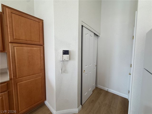 1136 Volcanic Garden Court 101, Las Vegas, NV 89183