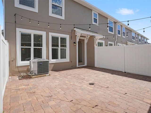 8143 CADMAN STREET, Orlando, FL 32832