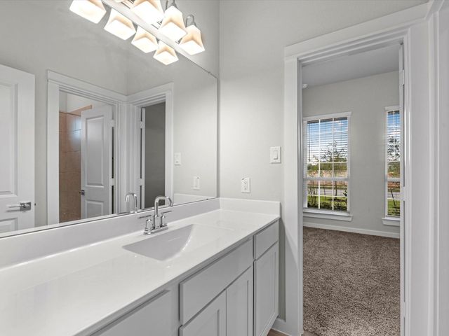 10807 Youngquist Drive, Mont Belvieu, TX 77535