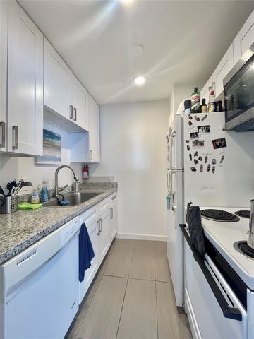 412 Pacific Street 12E, Houston, TX 77006