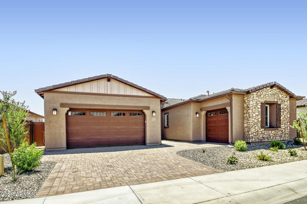 25137 N 177TH Avenue, Surprise, AZ 85387 — exterior