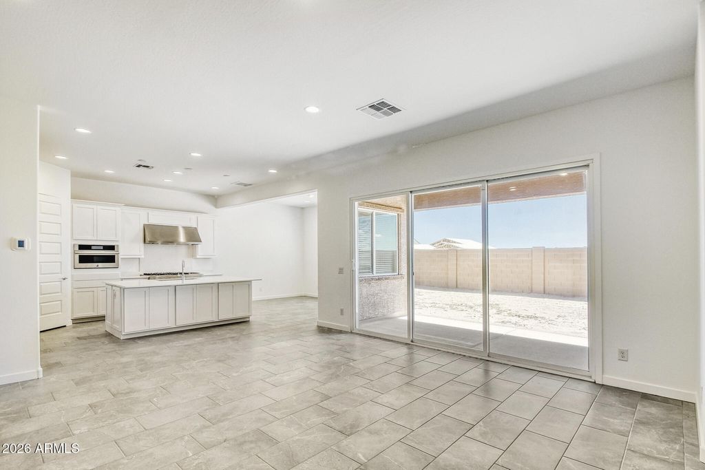 25137 N 177TH Avenue, Surprise, AZ 85387 — photo 5