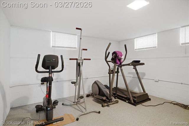 1976 Goulson Avenue, Warren, MI 48091