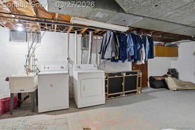 1976 Goulson Avenue, Warren, MI 48091