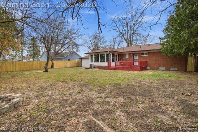 1976 Goulson Avenue, Warren, MI 48091