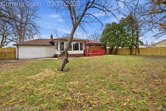 1976 Goulson Avenue, Warren, MI 48091