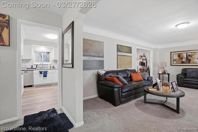 1976 Goulson Avenue, Warren, MI 48091