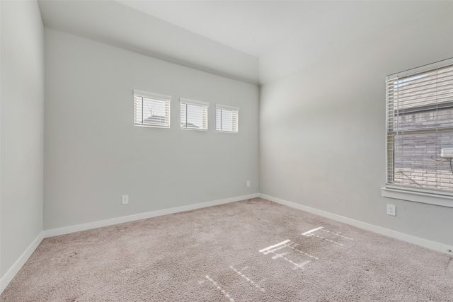 253 Coyote Creek Drive, Lavon, TX 75166