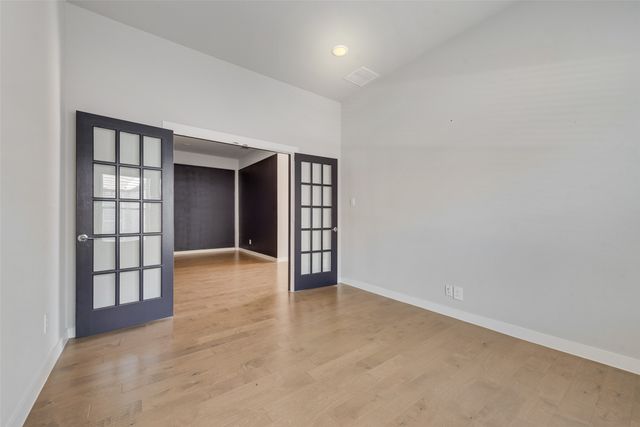 253 Coyote Creek Drive, Lavon, TX 75166