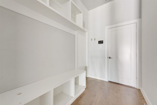 253 Coyote Creek Drive, Lavon, TX 75166