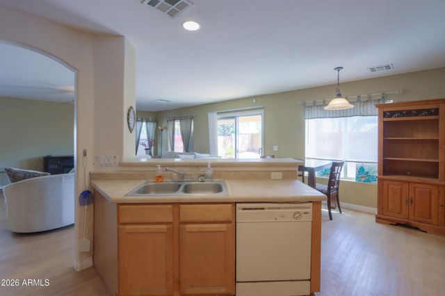 1453 W ROOSEVELT Avenue, Coolidge, AZ 85128